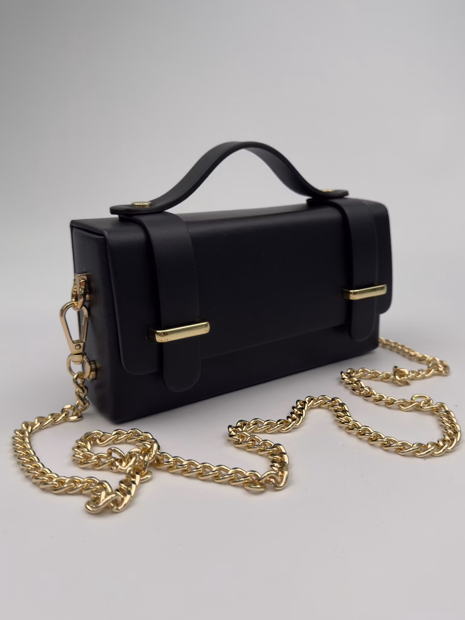 Clutch with chain strap