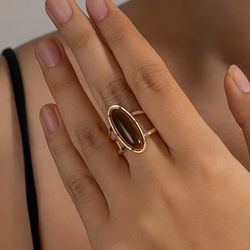 Oval ring