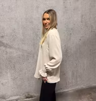 Vera V-neck