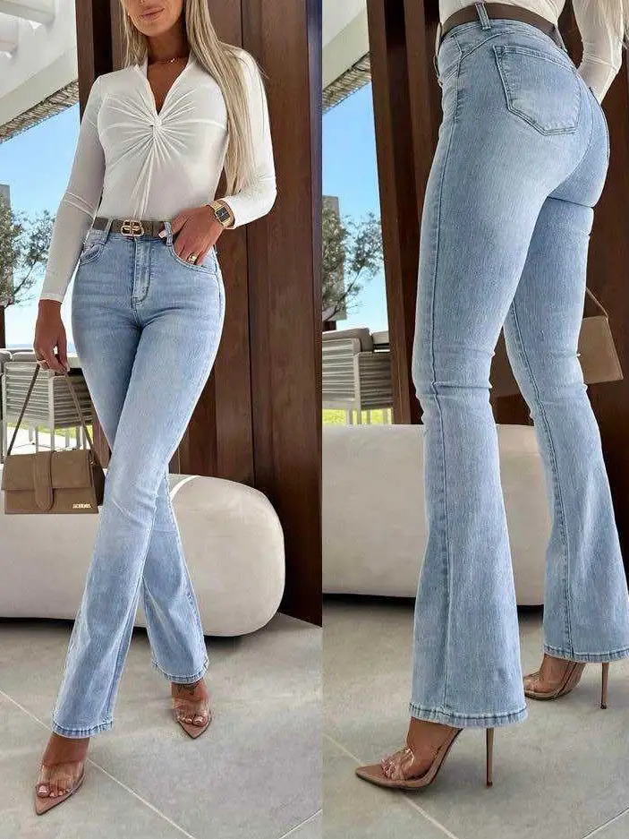 Flare-jeans med push-up-effekt