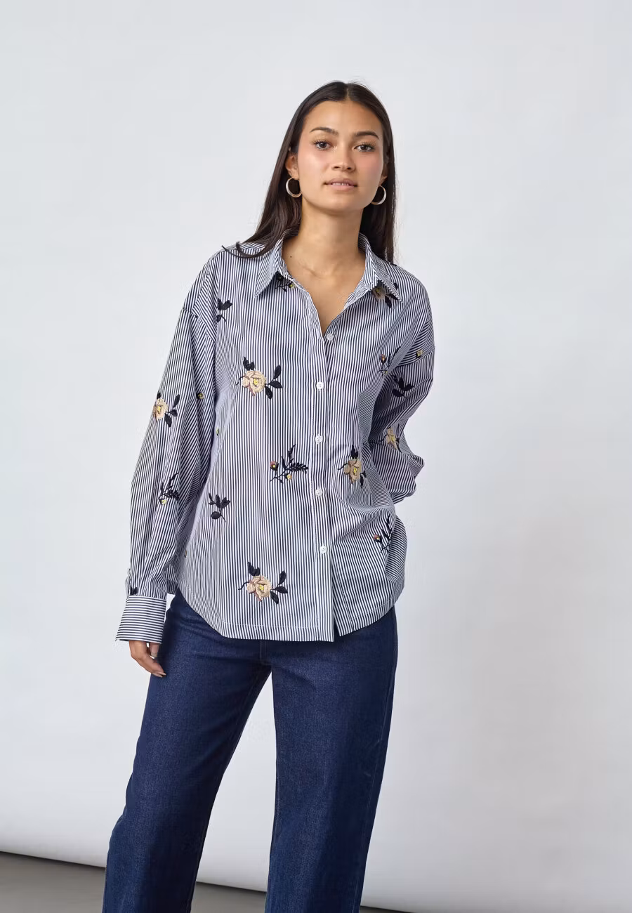 Enola shirt