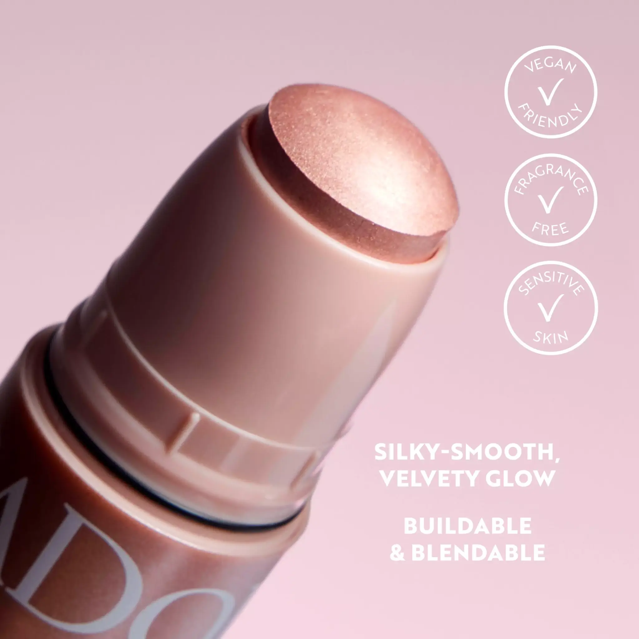 The Highlight Stick Cream-to-Silky Powder