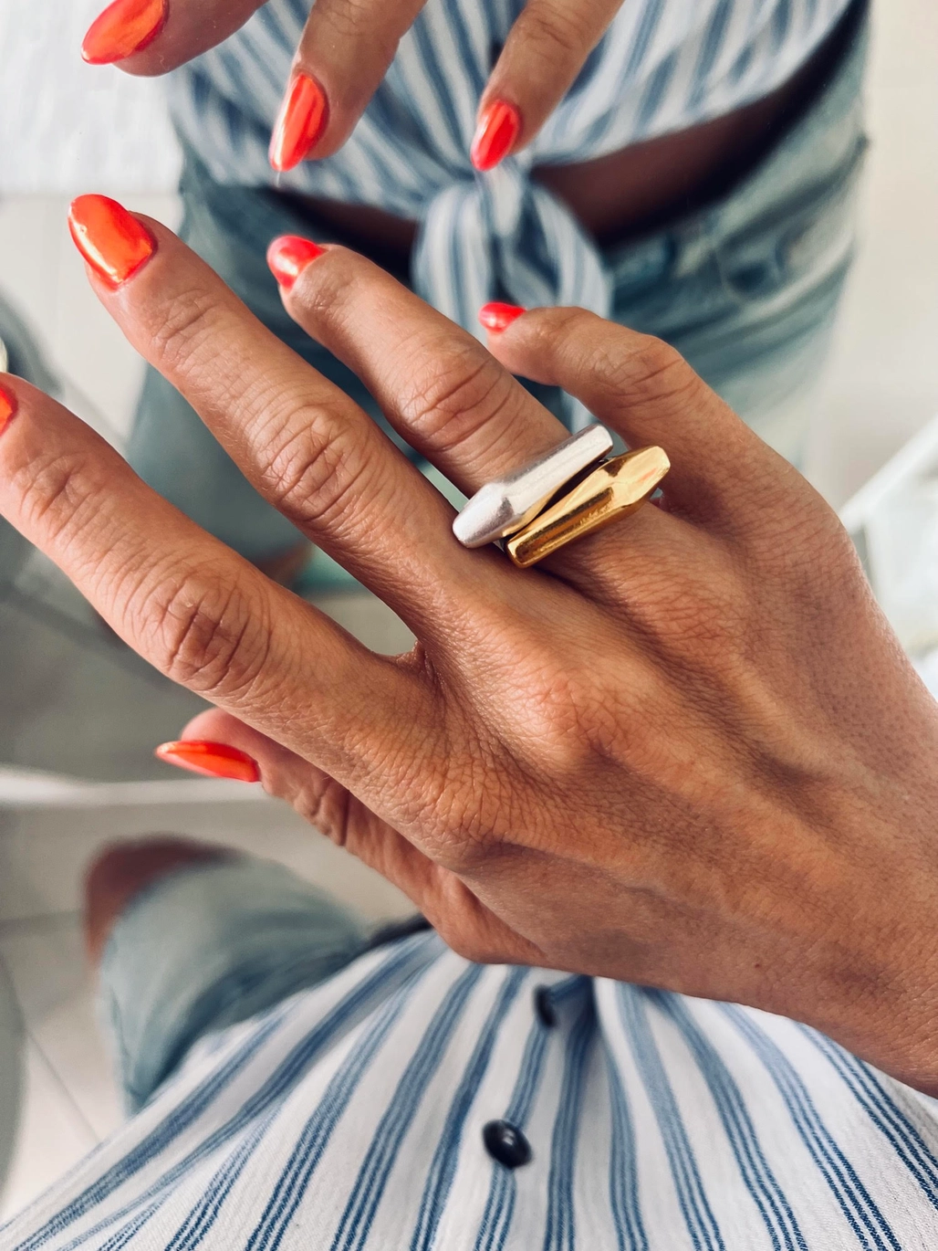 Asymmetriska ringar i guld och silver