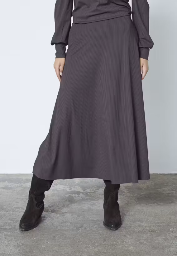 Vya Skirt