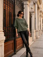 Louise - Sateen Blouse w 3/4 puff sleeves