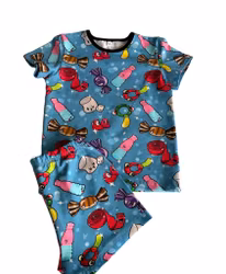 Set med T-shirt och shorts