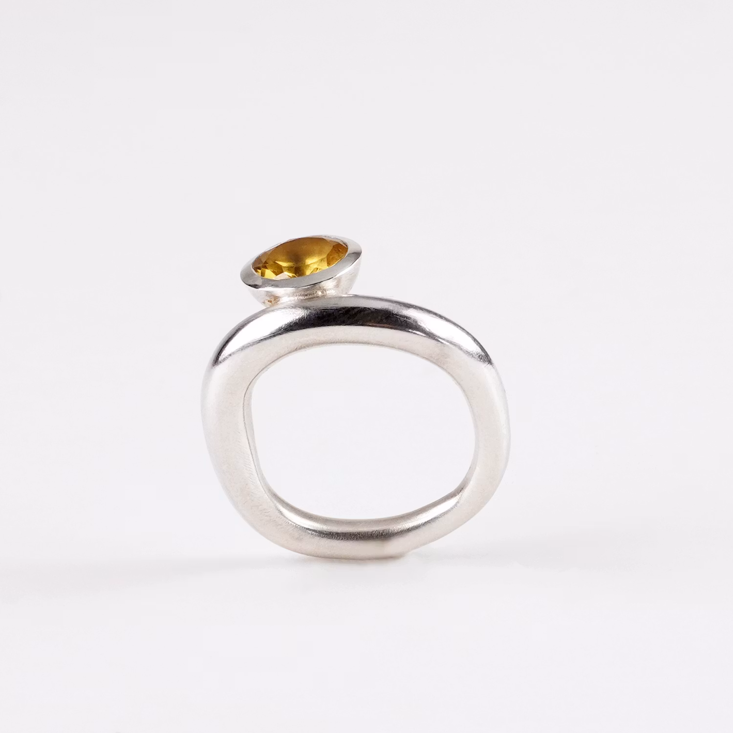Ö-Ring med citrin