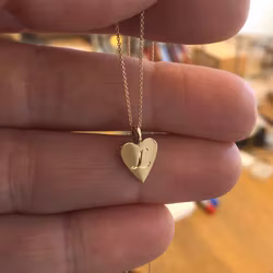 Gulligt hjärta med gravyr