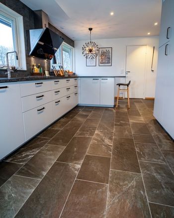 Castillo Borstad Golv: 300 x fallande x 10 mm