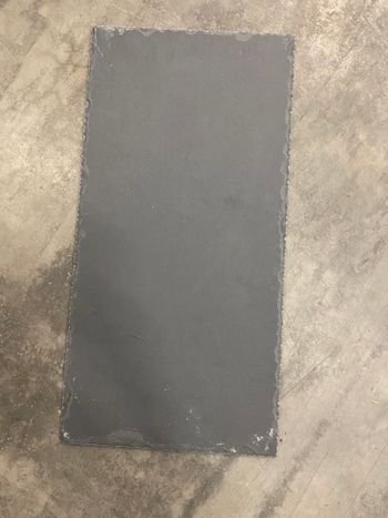 Restparti: Black Pitangui Klov m. knäckt kant 60x30 (18st)
