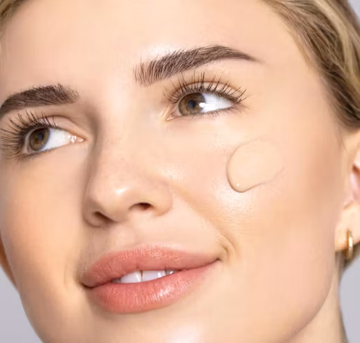 KAMPANJE Epionce - Daily Shield Tinted SPF 50ml OG Melanolyte TX