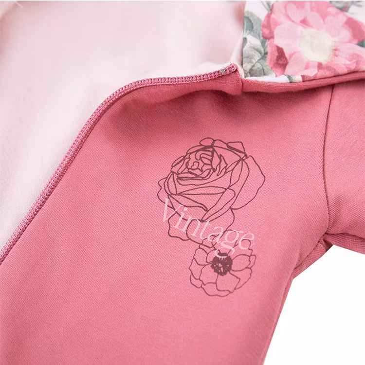 Liggande rosa sparkdräkt med luva - Vintage