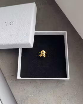 Dödskalle ring guld