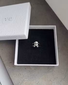 Dödskalle ring Silver
