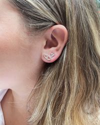 Eye-stud - litet örhänge i återvunnet silver
