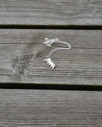 Mama - handtillverkat halsband i återvunnet silver