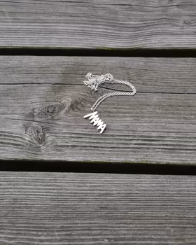 Mama - handtillverkat halsband i återvunnet silver
