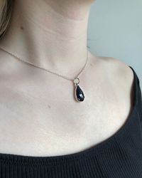 Iolit - handgjort halsband i återvunnet silver