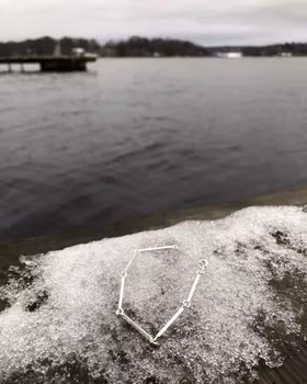 Strict - ett coolt armband i återvunnet silver