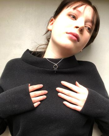 Venus 3.0 - halsband i återvunnet silver med kvinnosymbol
