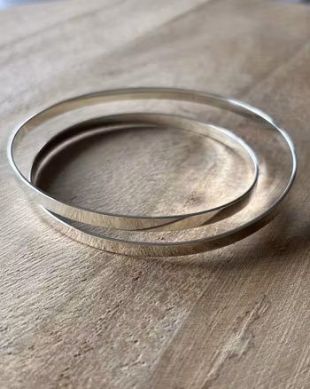 Lovecircle - stelt armband i återvunnet silver
