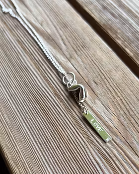 Fortune Cookie - handtillverkat halsband i återvunnet silver