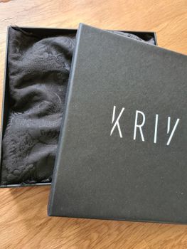 Stort sjal 35% silke 65% Ull fra Krivi vev