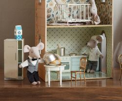 Maileg Vitt Sidobord i Metall - Sideboard Litet Bord Soffbord