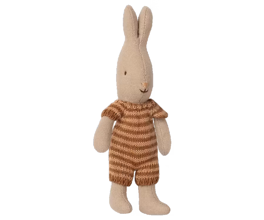 Maileg Kaninbebis Micro Rabbit Med Randig Sparkdräkt Brun