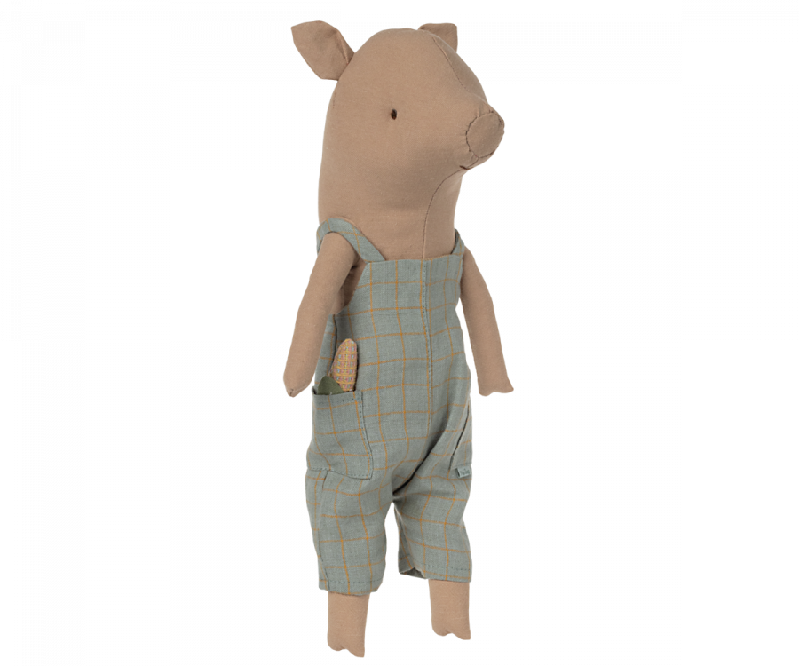 Maileg Gris Pojke med Blå Rutiga Hängselbyxor och Majskolv