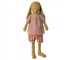 Maileg Gul Kanin Strl 5 - Bunny med Rosa Blus och Rutiga Röda Shorts