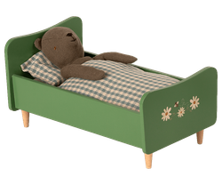 Maileg Stor Säng i Trä Grön - Wooden Bed Teddy Träsäng med Målade Detaljer Blommor