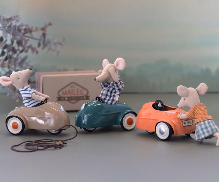 Maileg Bil till Mus Brun Beige med Dragsnöre