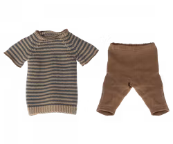 Maileg Kanin Strl 4 - Rabbit med Blå Randig Stickad Tröja och Bruna Byxor