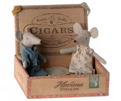 Maileg Mamma och Pappa Mus i Bäddad Cigarrlåda
