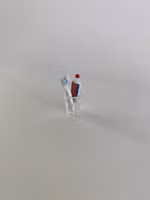 Miniatyr Badrumstillbehör Set Två Tandborste och Tandkräm Dekoration till Dockskåpet