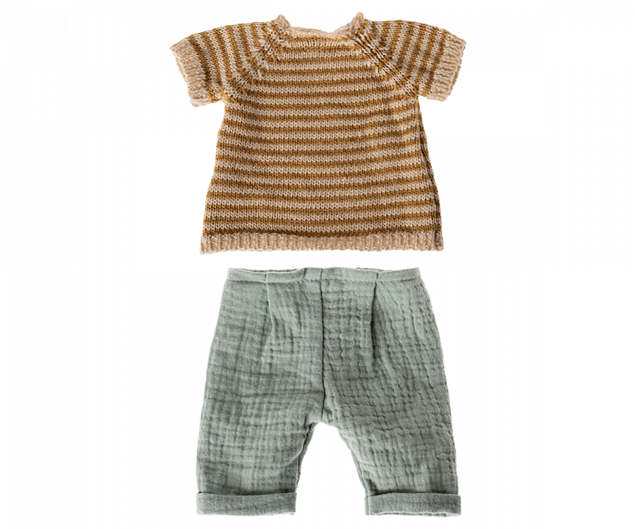 Maileg Kanin Strl 3 - Rabbit med Brun Stickad Randig Tröja och Blå Byxor