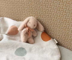 Maileg Liten Kanin i Plysch med Rosett Rosa - Powder Bunny Mini