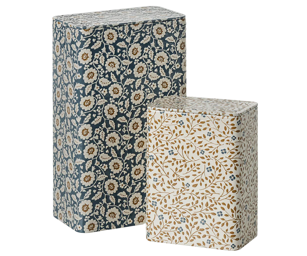 Maileg Kakburk i Plåt Flowers - Set om 2 Blå Blommig