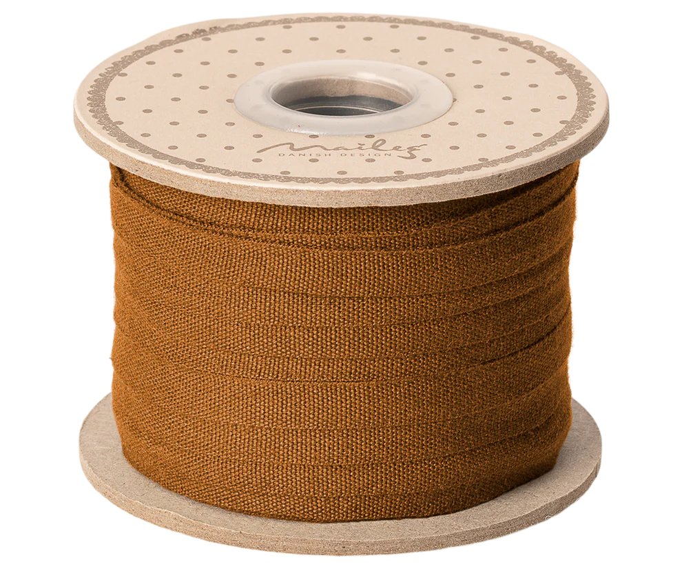 Maileg Bomullsband 25 m - Ocher Mörkgult Orange Band på Pappersrulle