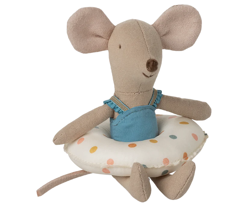 Maileg Lillasyster Mus Strandmus med Blå Baddräkt och Badring - Pastell Prickig Multi Dot