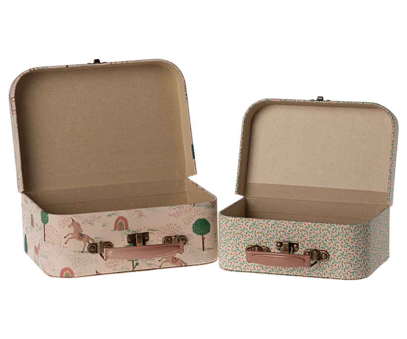 Maileg Resväskor Förvaring Set om 2 - Enhörning Grön Blommig Tygbeklädda