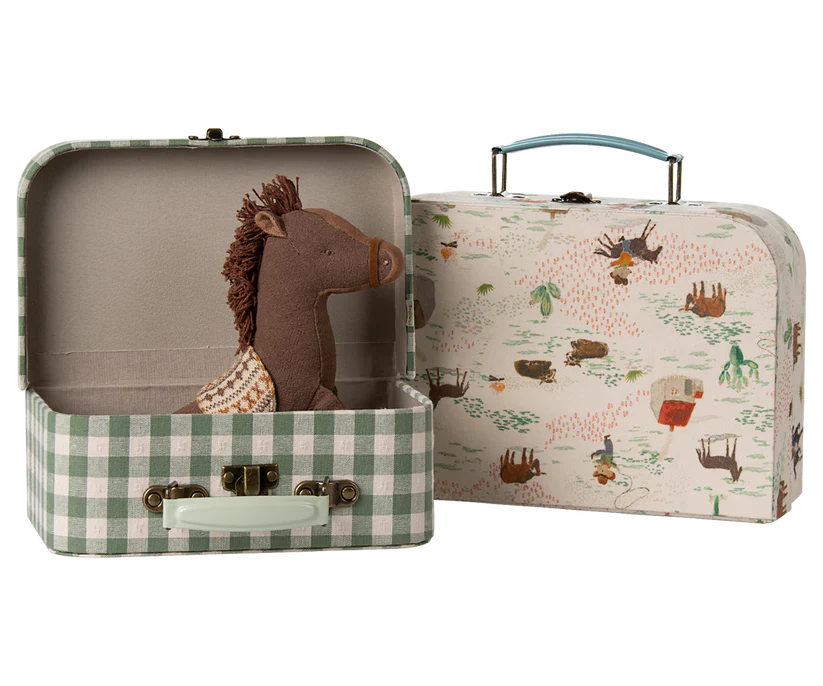 Maileg Resväskor Förvaring Set om 2 - Grön Rutig Cowboy Häst Tygbeklädda