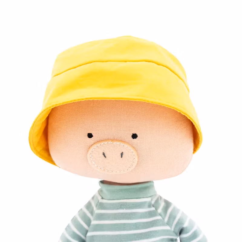 Mjuk Docka Gris Pojke med Kläder - Nicky the Pig Cotti Motti Mjukisdjur Gris med Randig Tröja och Gul Hatt