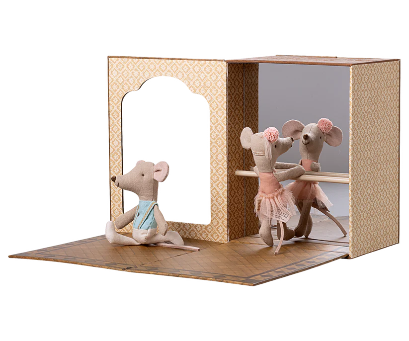 Maileg Dansstudio med Ballettmöss Lillasyster & Lillebror Mus - Maileg A/W -25