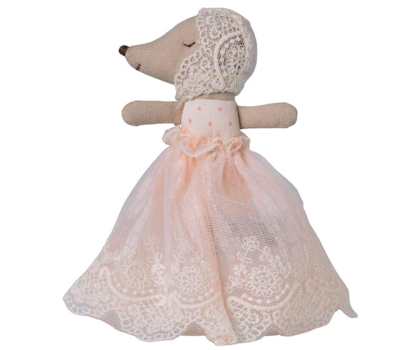 Maileg Baby Mus Sleepy / Wakey med Spetsklänning och Hätta Puder Rosa Dop - Maileg S/S-26