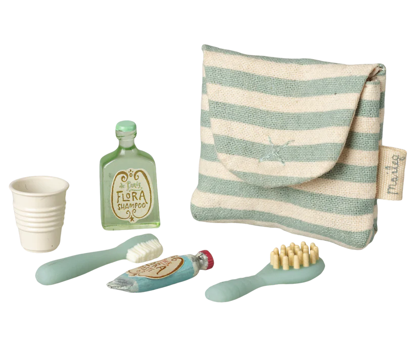 Maileg Set med Necessär, Spegel, Parfym och Tandborste - Blå - Maileg S/S-26