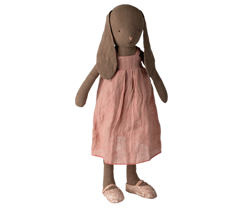 Maileg Brun Kanin Storlek 4 - Bunny med Rosa Klänning och Blommiga Skor - Maileg S/S-26