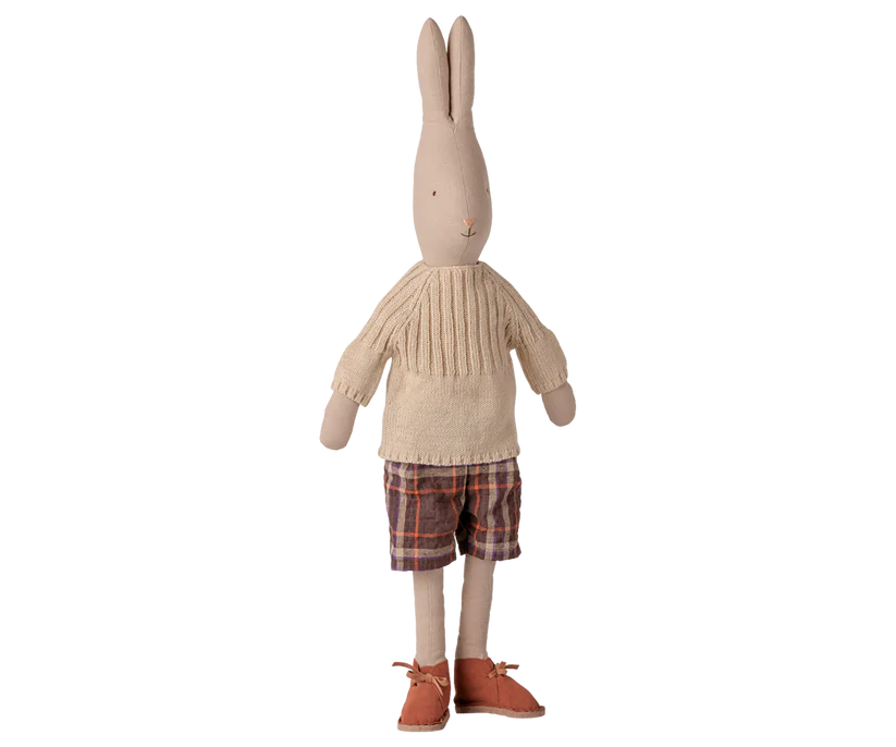KOMMER I NOVEMBER Maileg Kanin Strl 4 - Rabbit med Rutiga Shorts & Stickad Vit Tröja - Maileg A/W -26