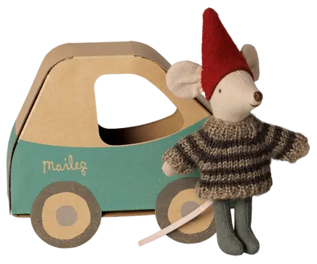 Maileg Julmus Baby i Bil Grå - Maileg A/W-26 Mus med Luva och Stickad Tröja